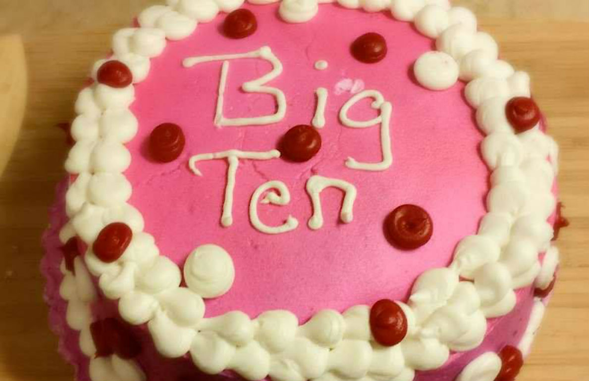 Literal Cake Makers from 12 Most Hilarious Birthday Cake Fails The